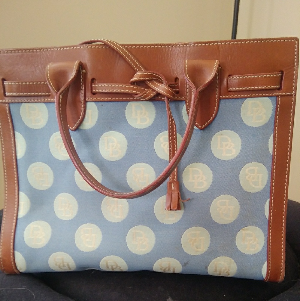 Dooney and Bourke purse